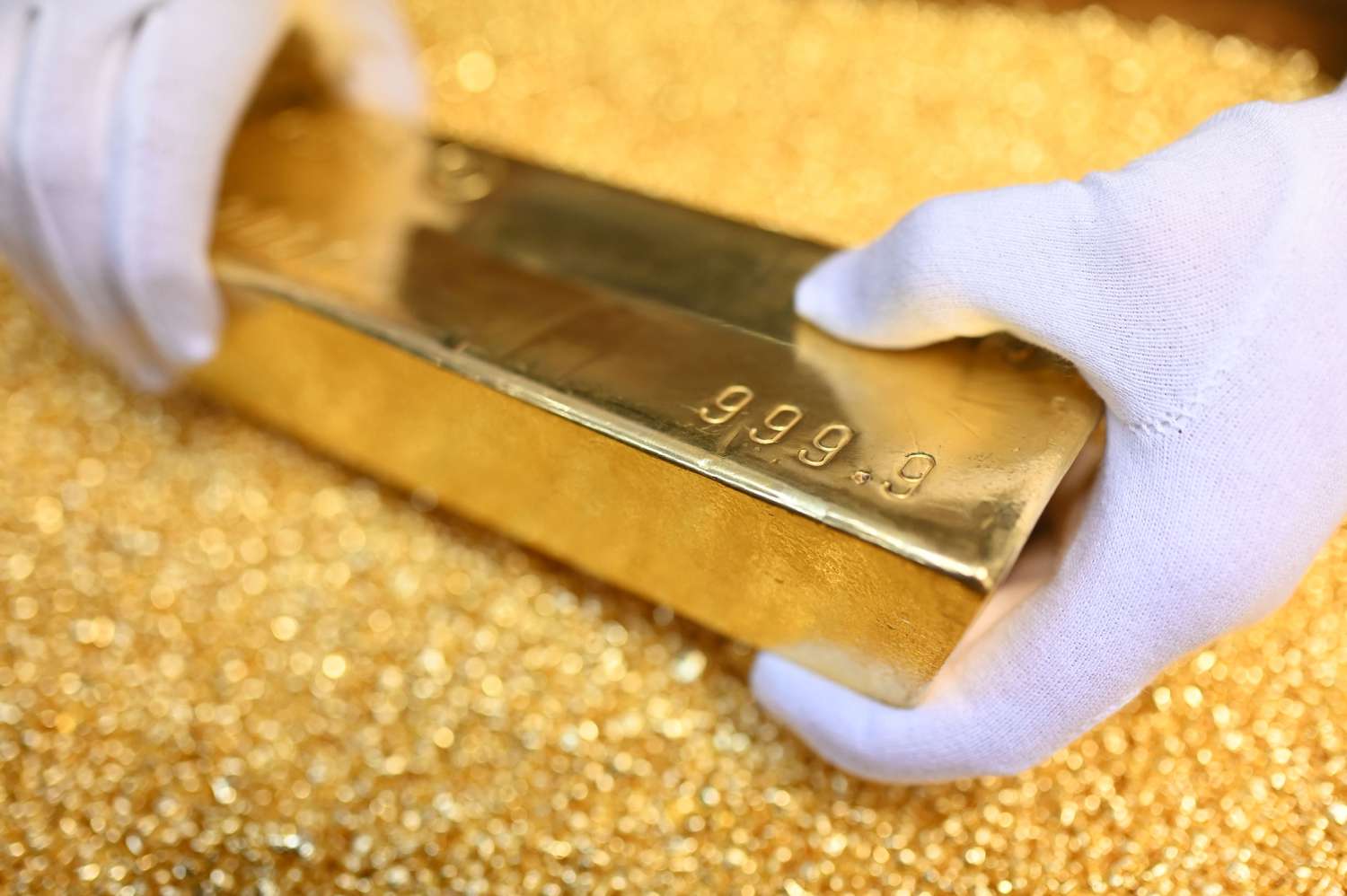 Gold: The Timeless Asset—History, Market Dynamics, and 2025 Outlook